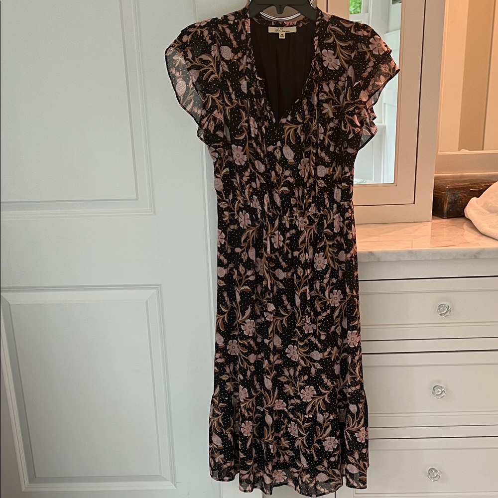 Chic Black and Pink Floral Midi Dress